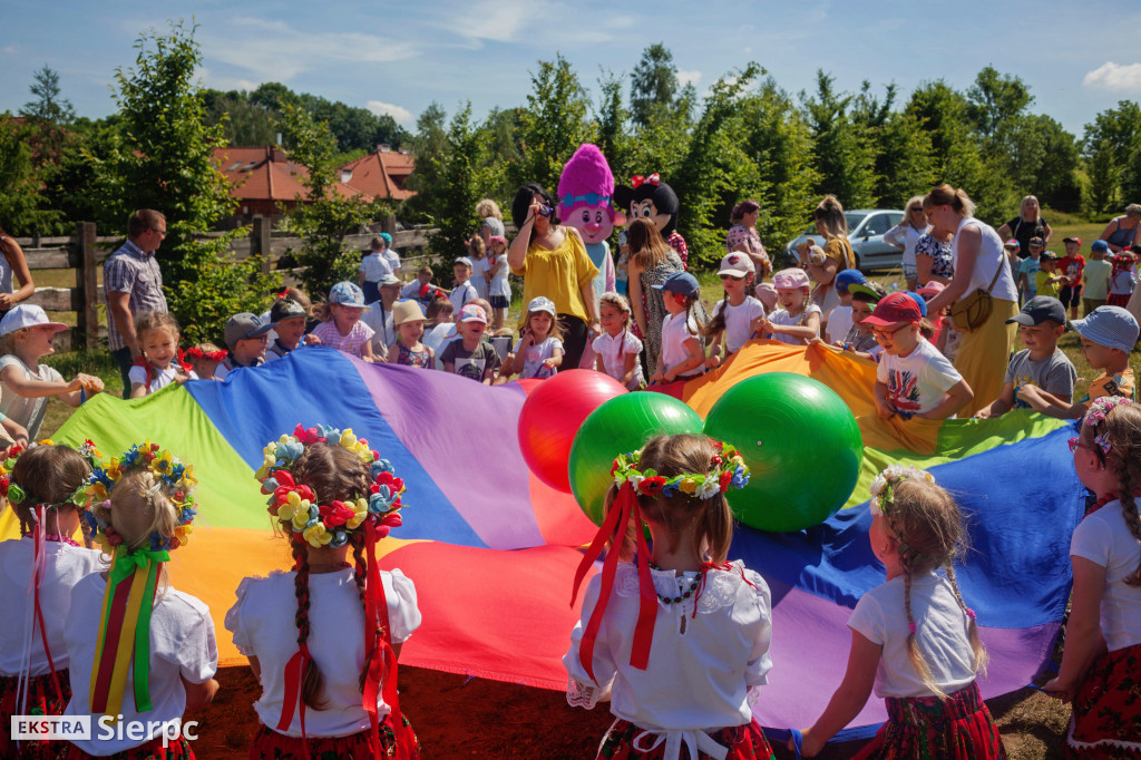 Przedszkolaki na ludowo