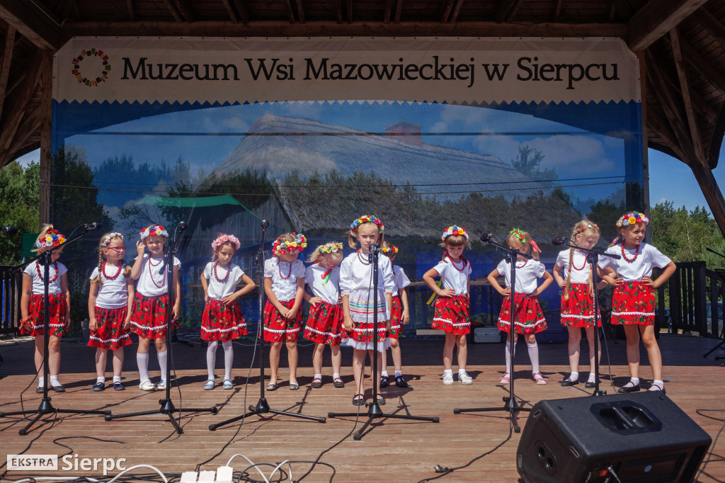 Przedszkolaki na ludowo