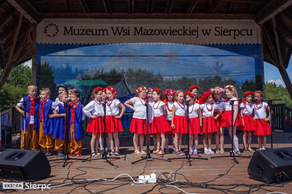 Przedszkolaki na ludowo