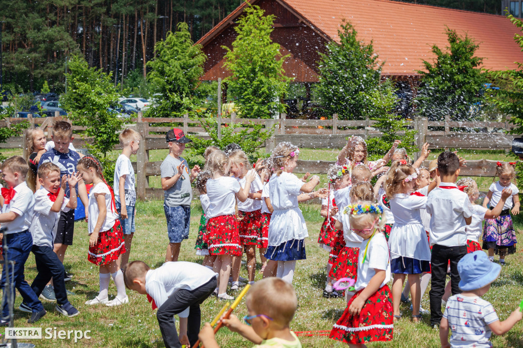 Przedszkolaki na ludowo