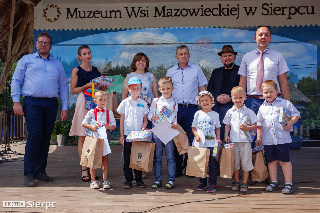 Przedszkolaki na ludowo