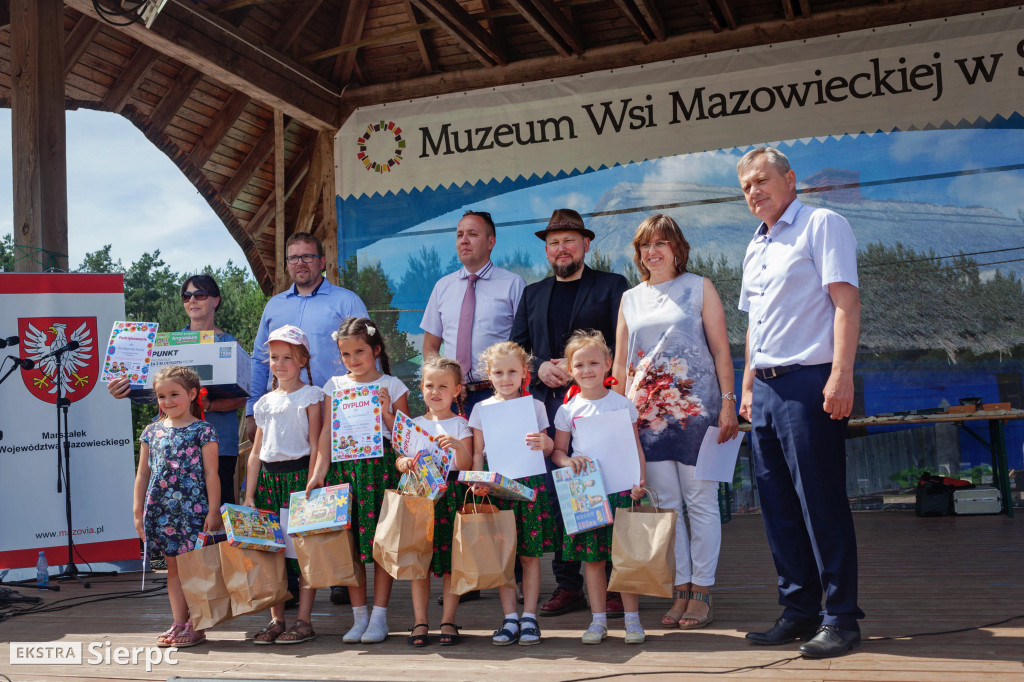 Przedszkolaki na ludowo