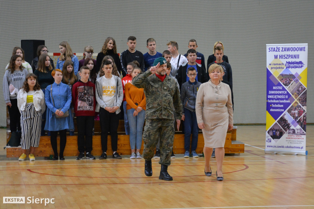 Ślubowanie kadetów w Zawidzu