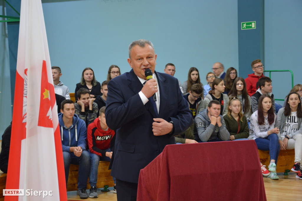 Ślubowanie kadetów w Zawidzu