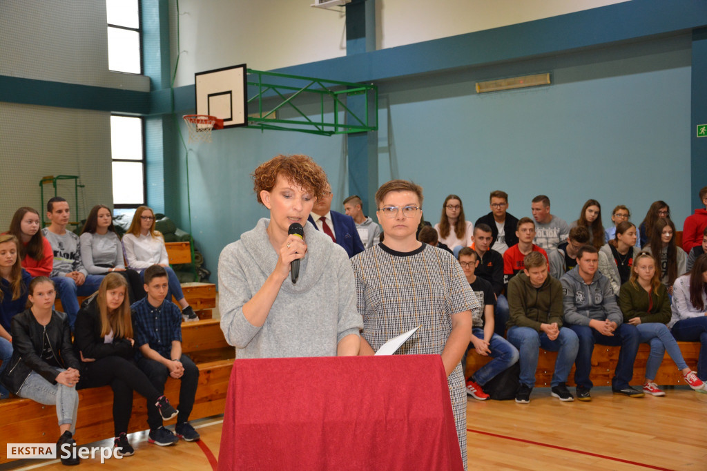 Ślubowanie kadetów w Zawidzu