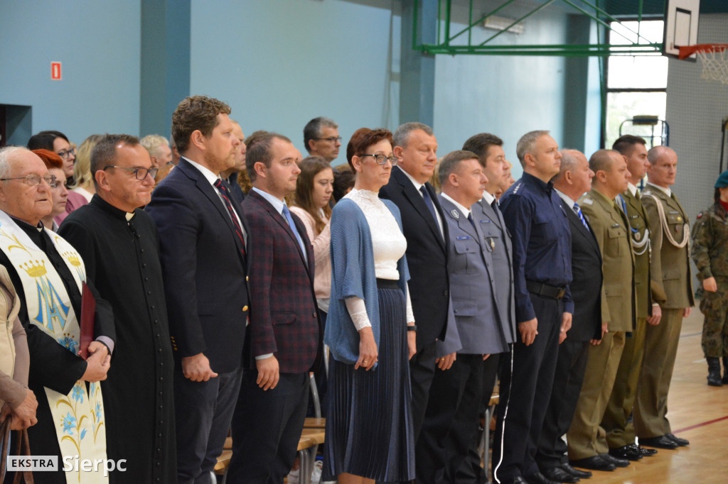 Ślubowanie kadetów w Zawidzu