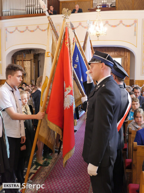 Nadanie imienia szkole w Borkowie