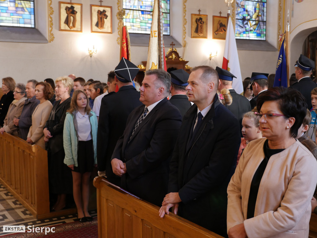 Nadanie imienia szkole w Borkowie