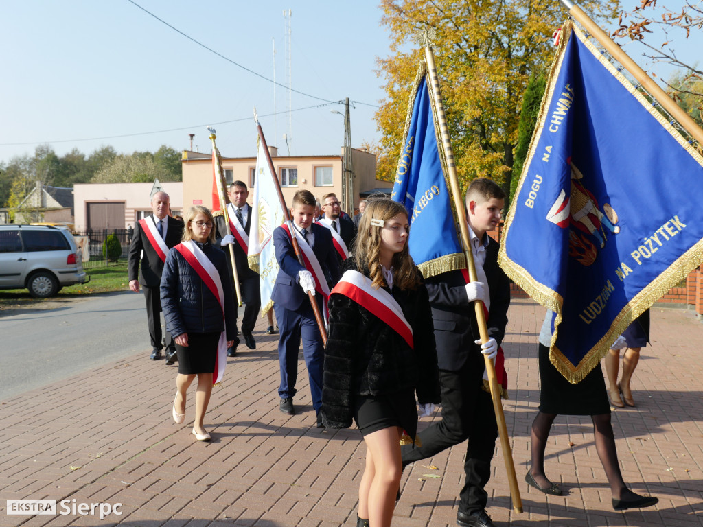 Nadanie imienia szkole w Borkowie