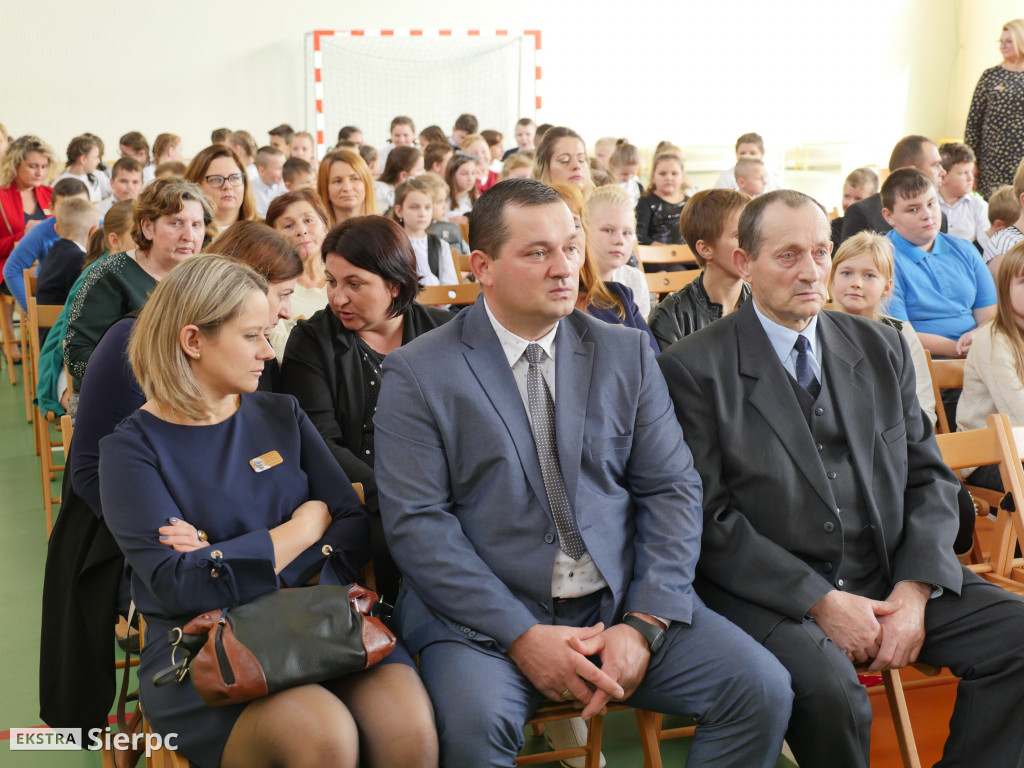 Nadanie imienia szkole w Borkowie