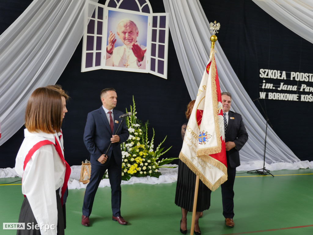 Nadanie imienia szkole w Borkowie
