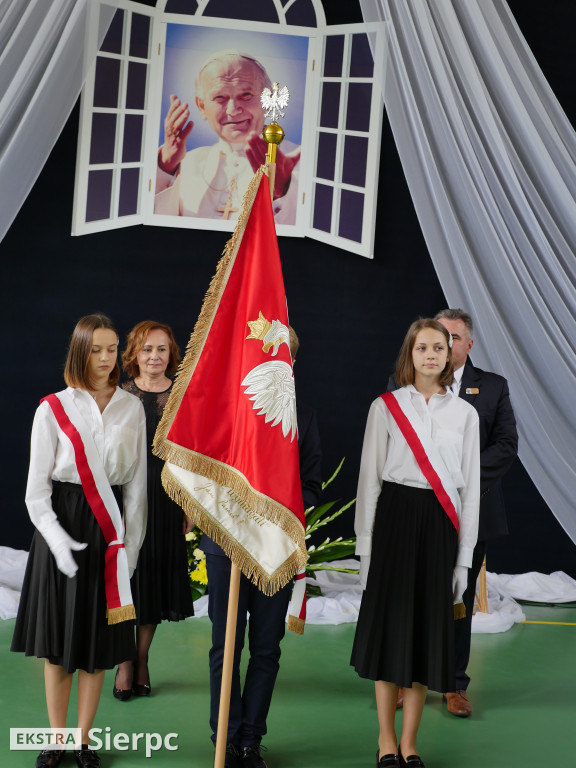 Nadanie imienia szkole w Borkowie