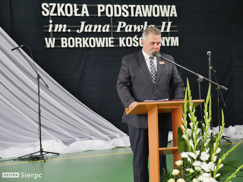 Nadanie imienia szkole w Borkowie