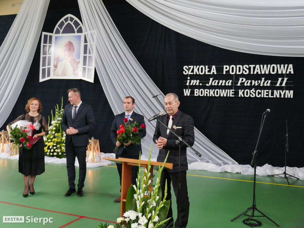 Nadanie imienia szkole w Borkowie