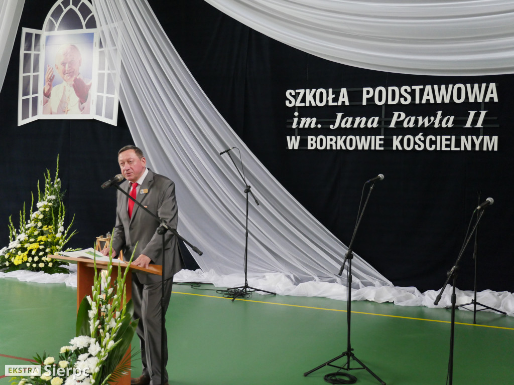 Nadanie imienia szkole w Borkowie