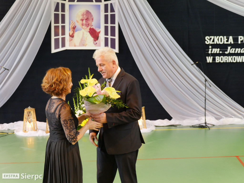 Nadanie imienia szkole w Borkowie