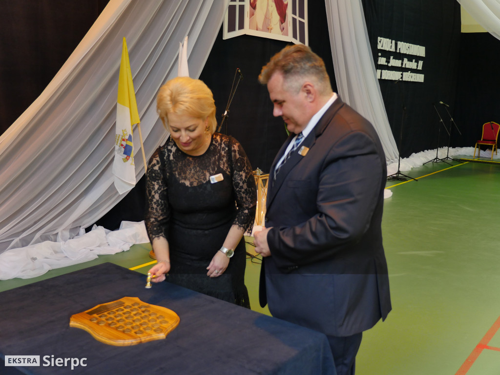 Nadanie imienia szkole w Borkowie