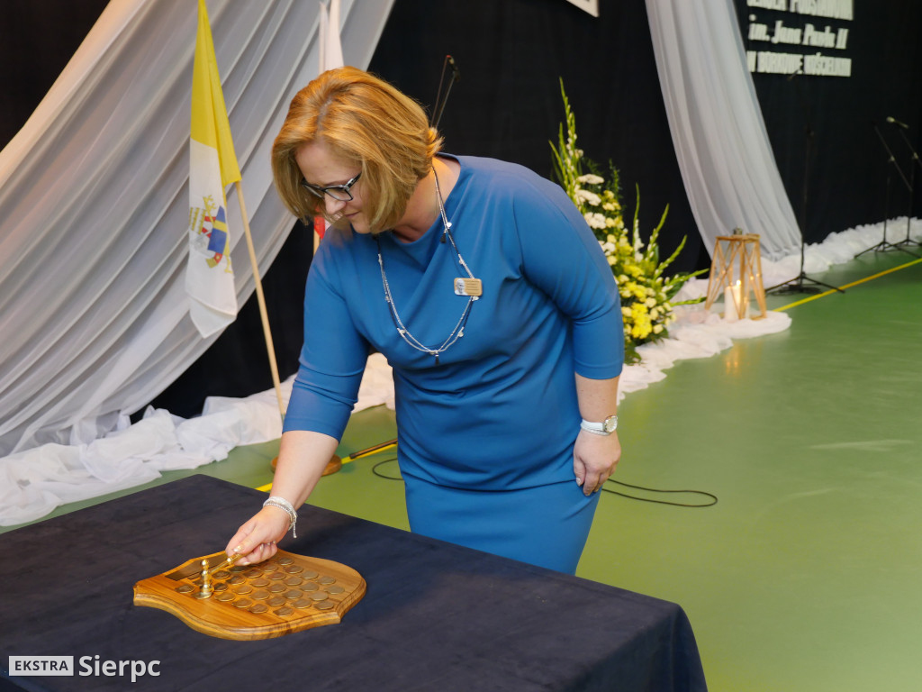 Nadanie imienia szkole w Borkowie