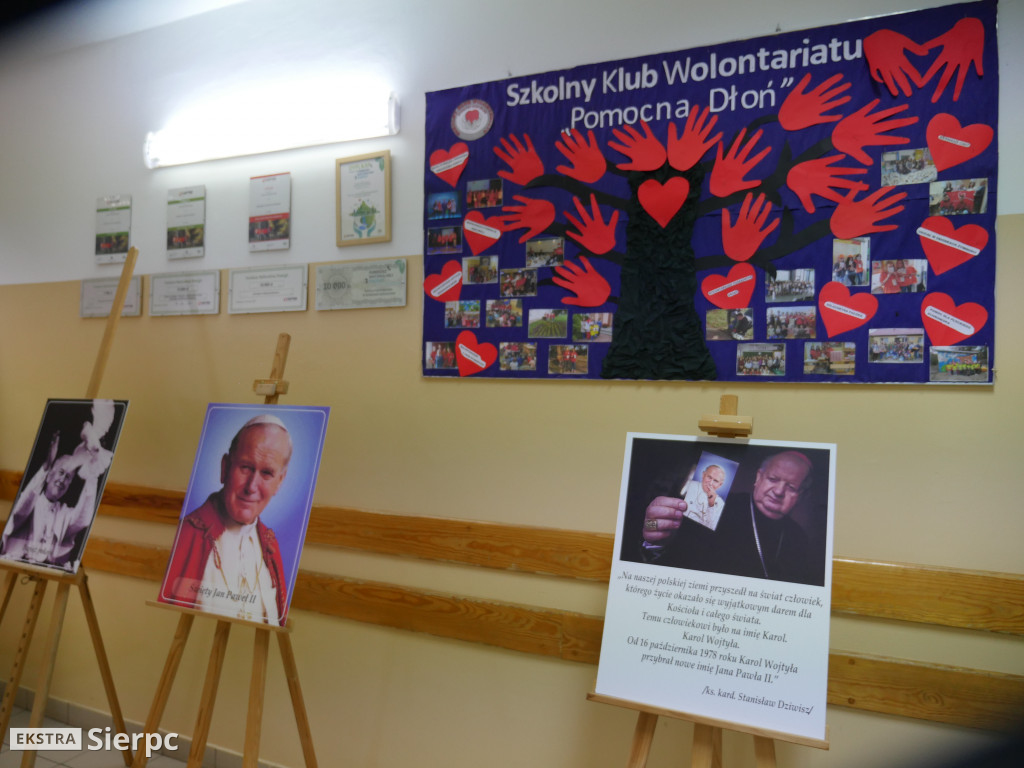 Nadanie imienia szkole w Borkowie