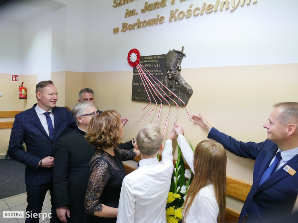 Nadanie imienia szkole w Borkowie
