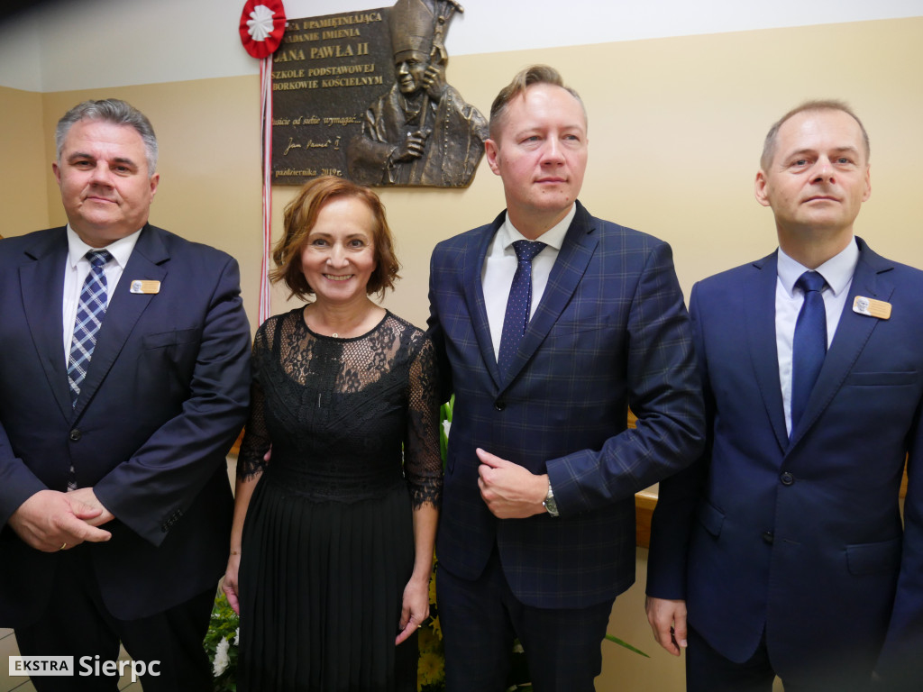 Nadanie imienia szkole w Borkowie