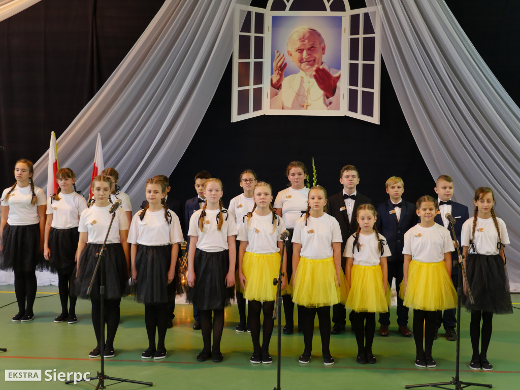 Nadanie imienia szkole w Borkowie