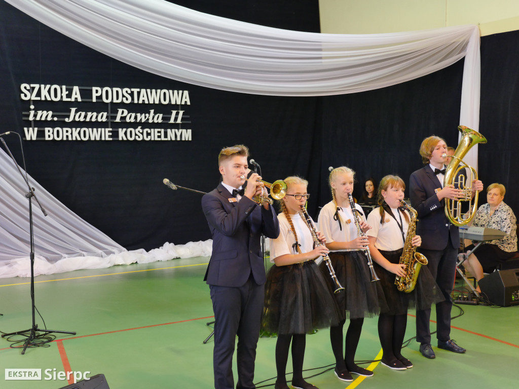 Nadanie imienia szkole w Borkowie
