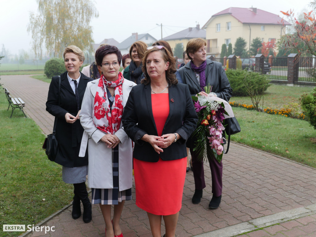 Nadanie imienia szkole w Rościszewie