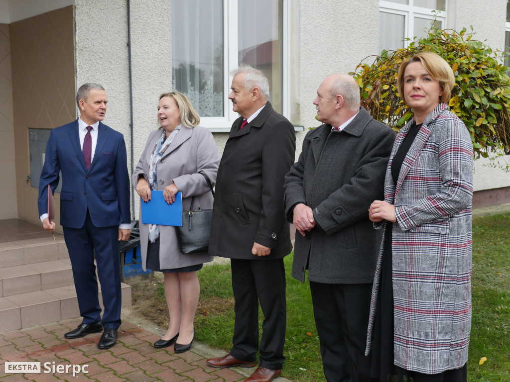 Nadanie imienia szkole w Rościszewie