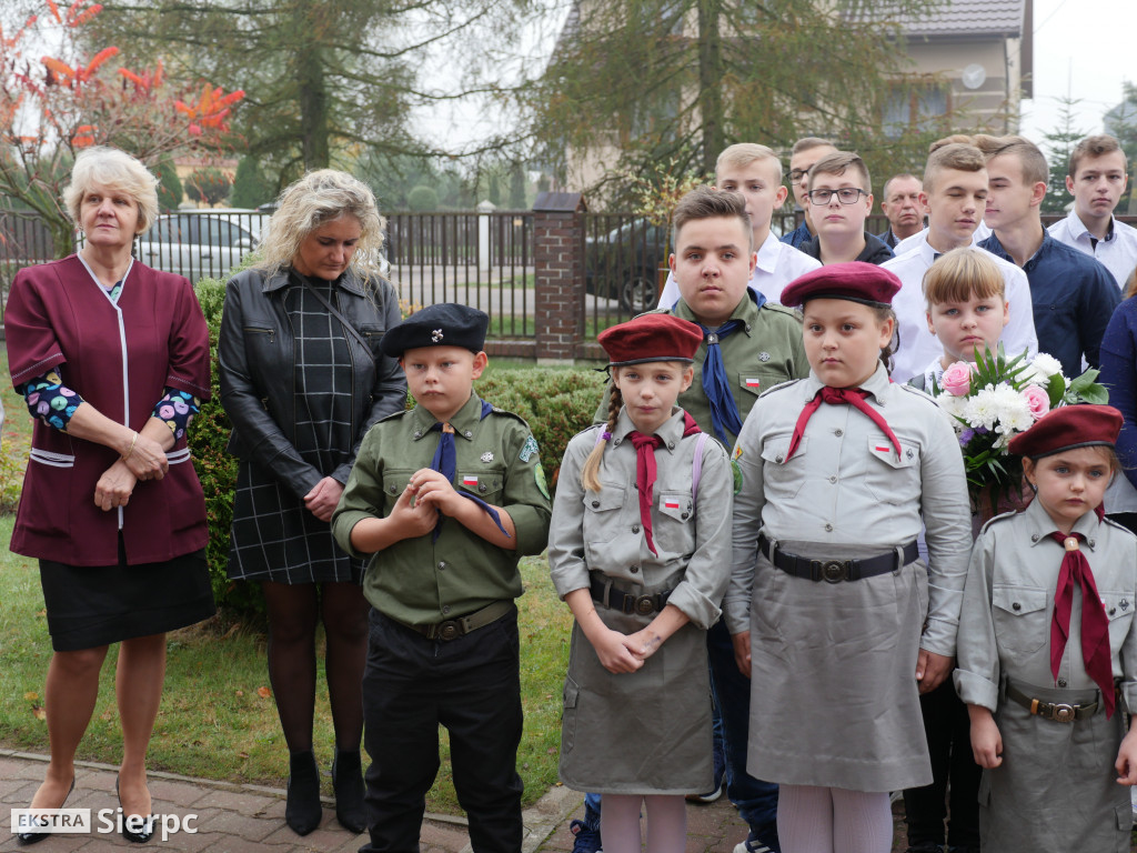 Nadanie imienia szkole w Rościszewie
