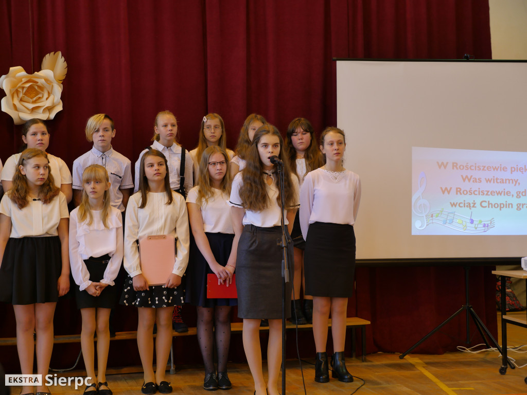 Nadanie imienia szkole w Rościszewie