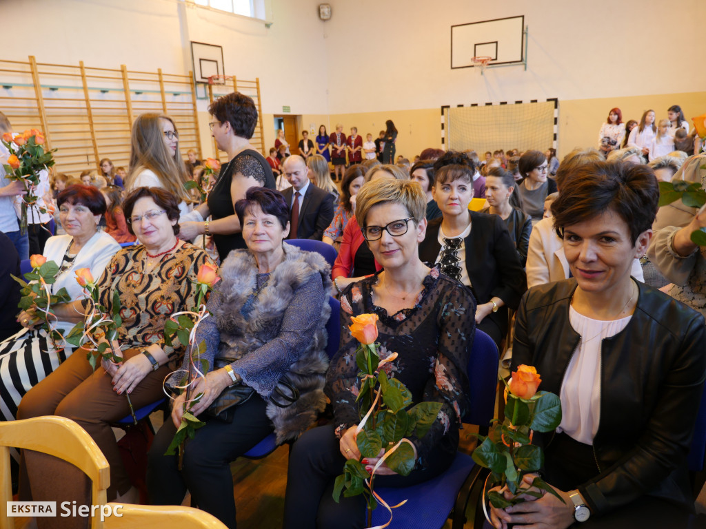 Nadanie imienia szkole w Rościszewie