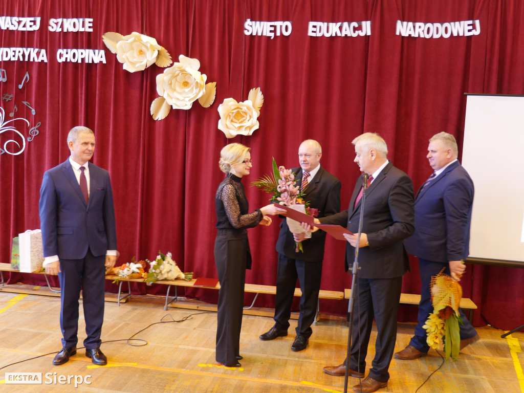 Nadanie imienia szkole w Rościszewie