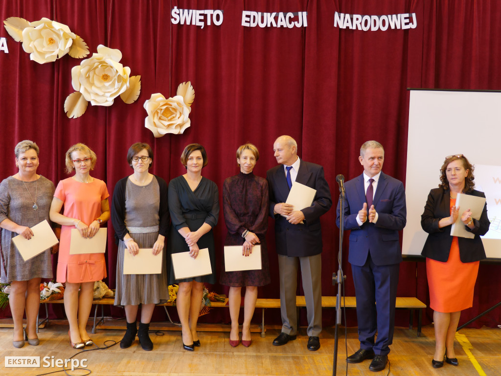 Nadanie imienia szkole w Rościszewie