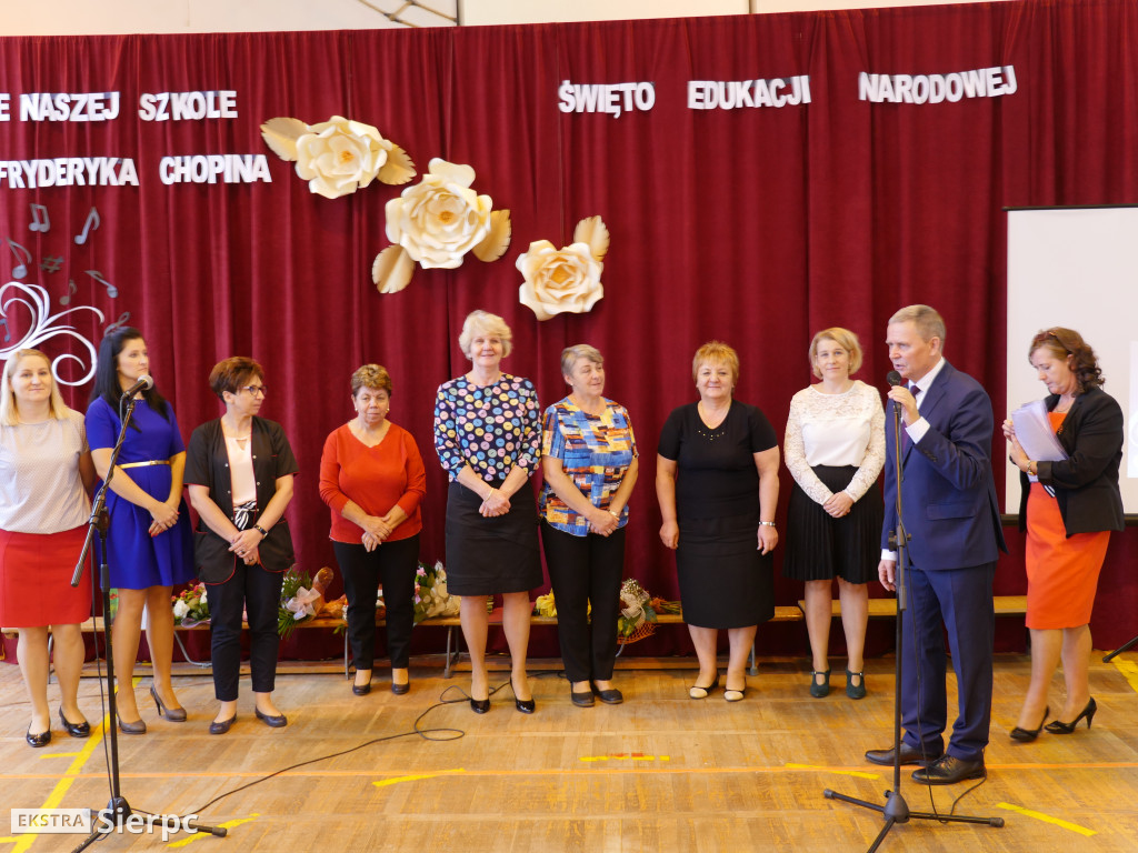 Nadanie imienia szkole w Rościszewie