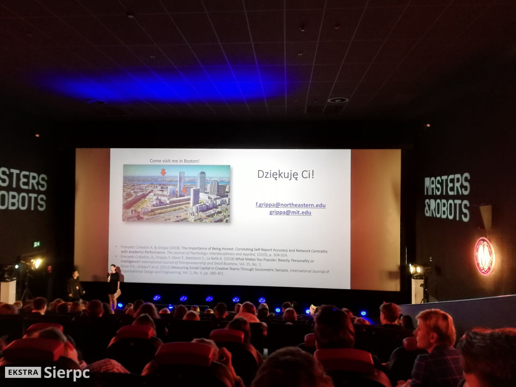 Uczniowie Ekonomika na konferencji