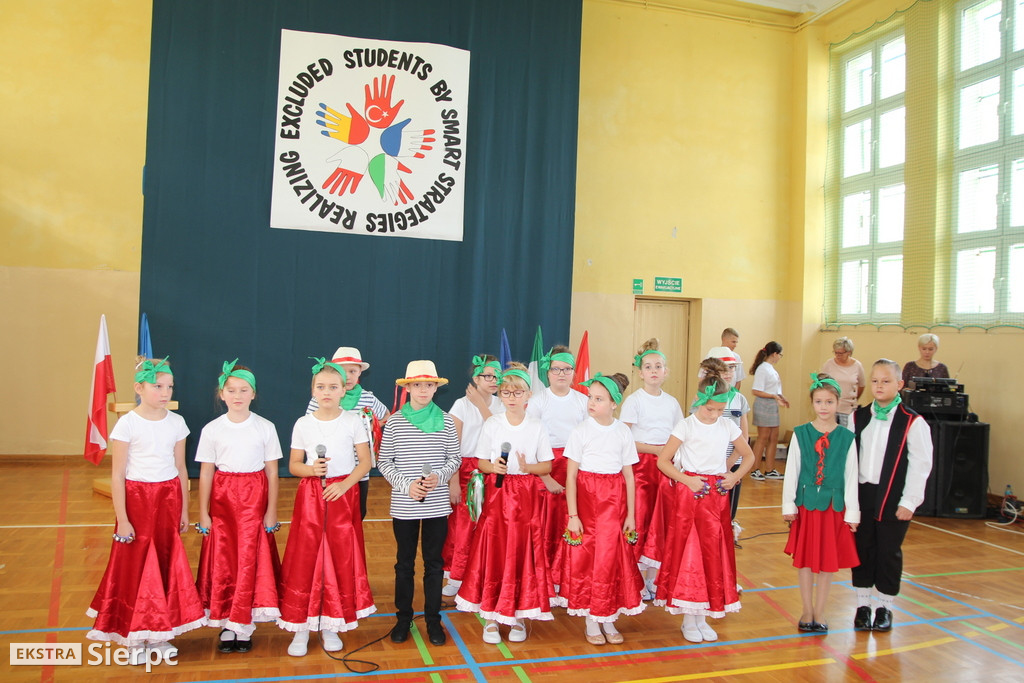 Trójka i Erasmus+