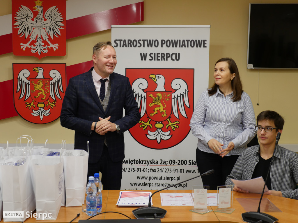 Młodzi w działaniu dla Niepodległej