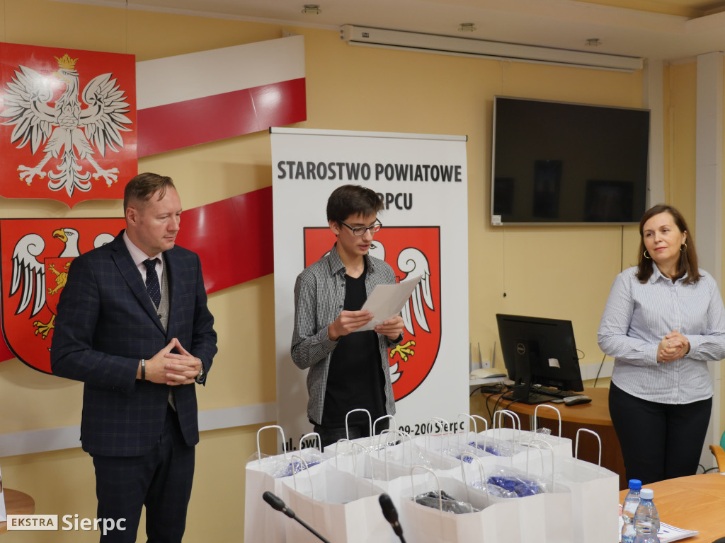 Młodzi w działaniu dla Niepodległej
