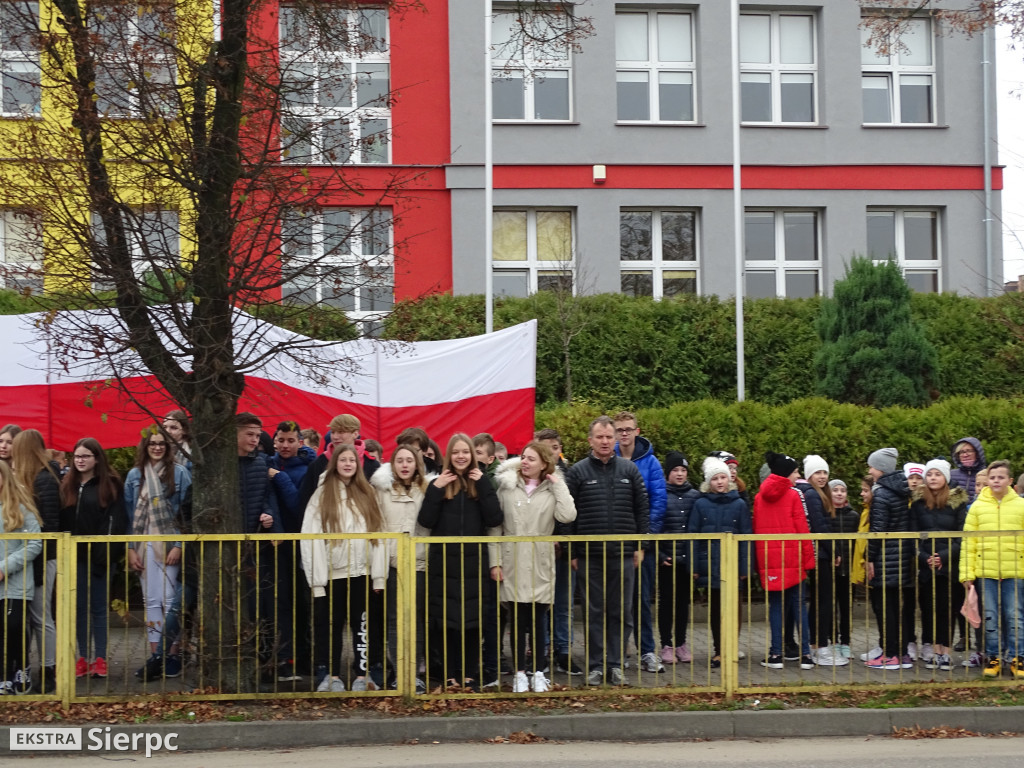 Hymn zaśpiewany przed SP nr 3