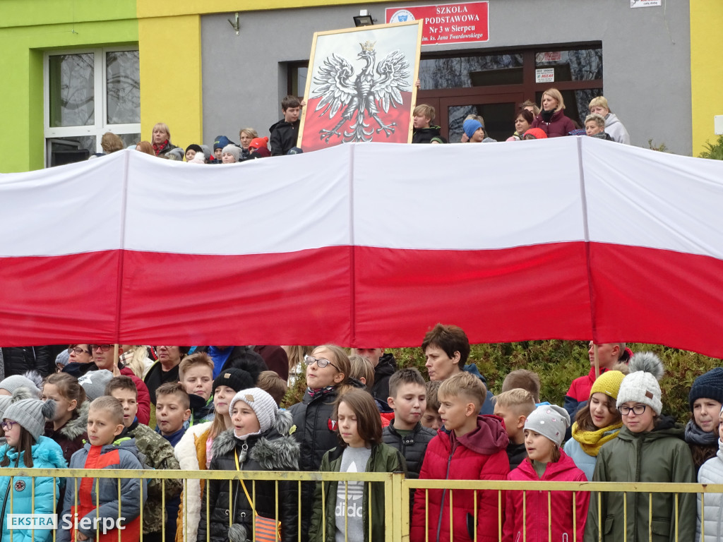 Hymn zaśpiewany przed SP nr 3