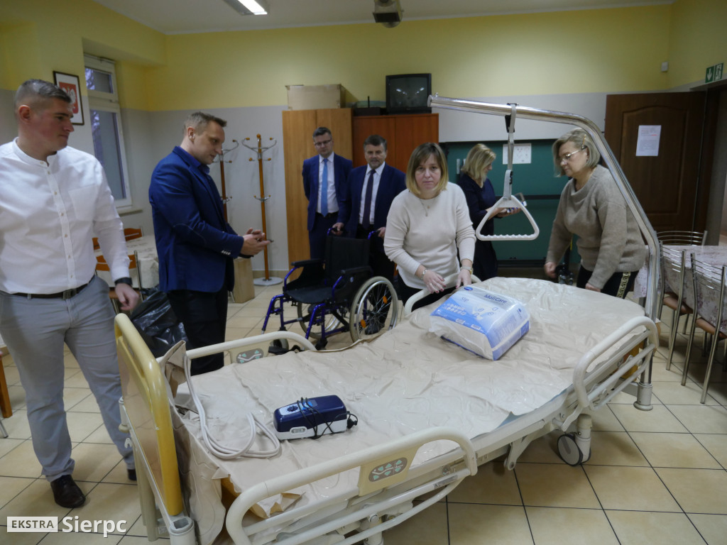 Przekazanie łóżka rehabilitacyjnego
