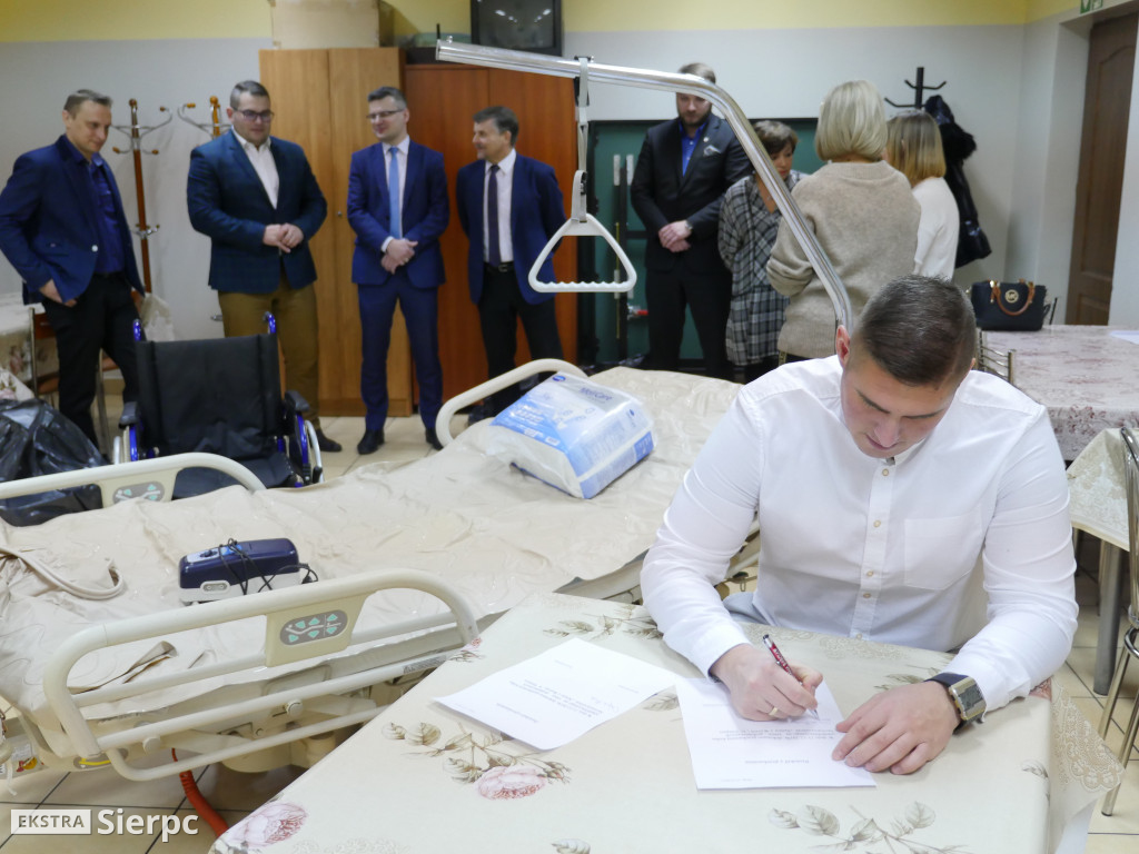 Przekazanie łóżka rehabilitacyjnego
