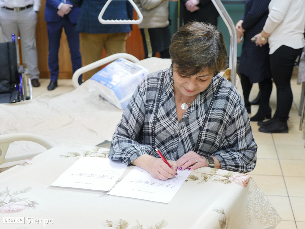 Przekazanie łóżka rehabilitacyjnego