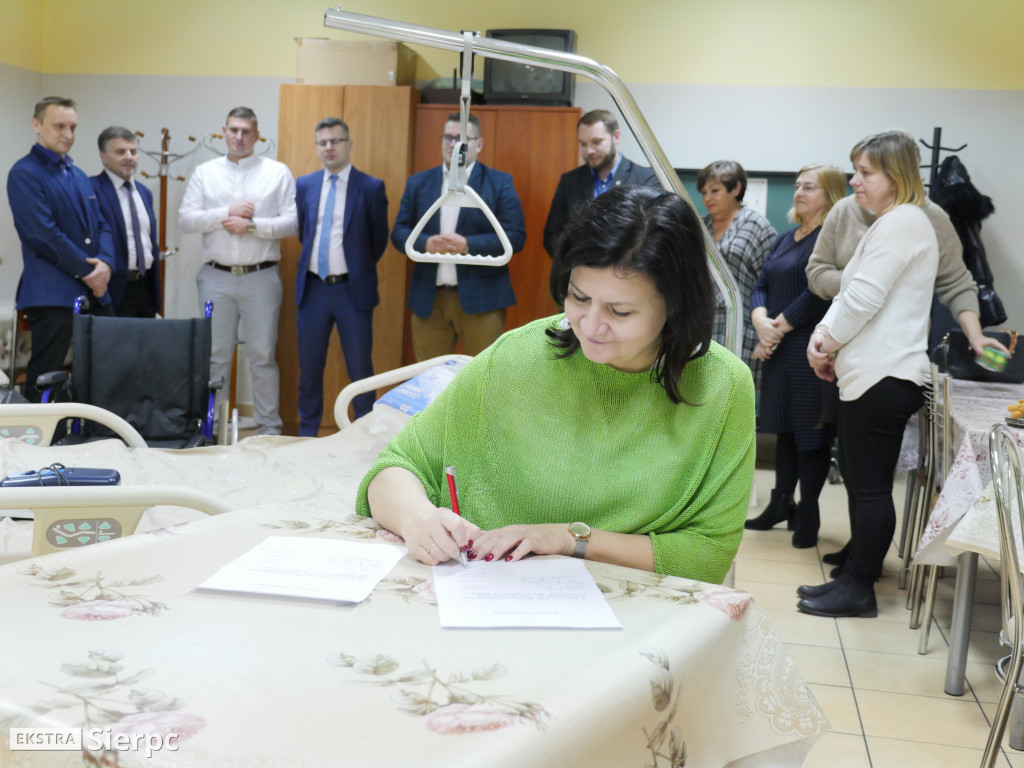 Przekazanie łóżka rehabilitacyjnego