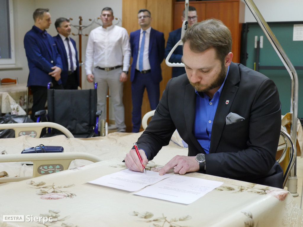 Przekazanie łóżka rehabilitacyjnego