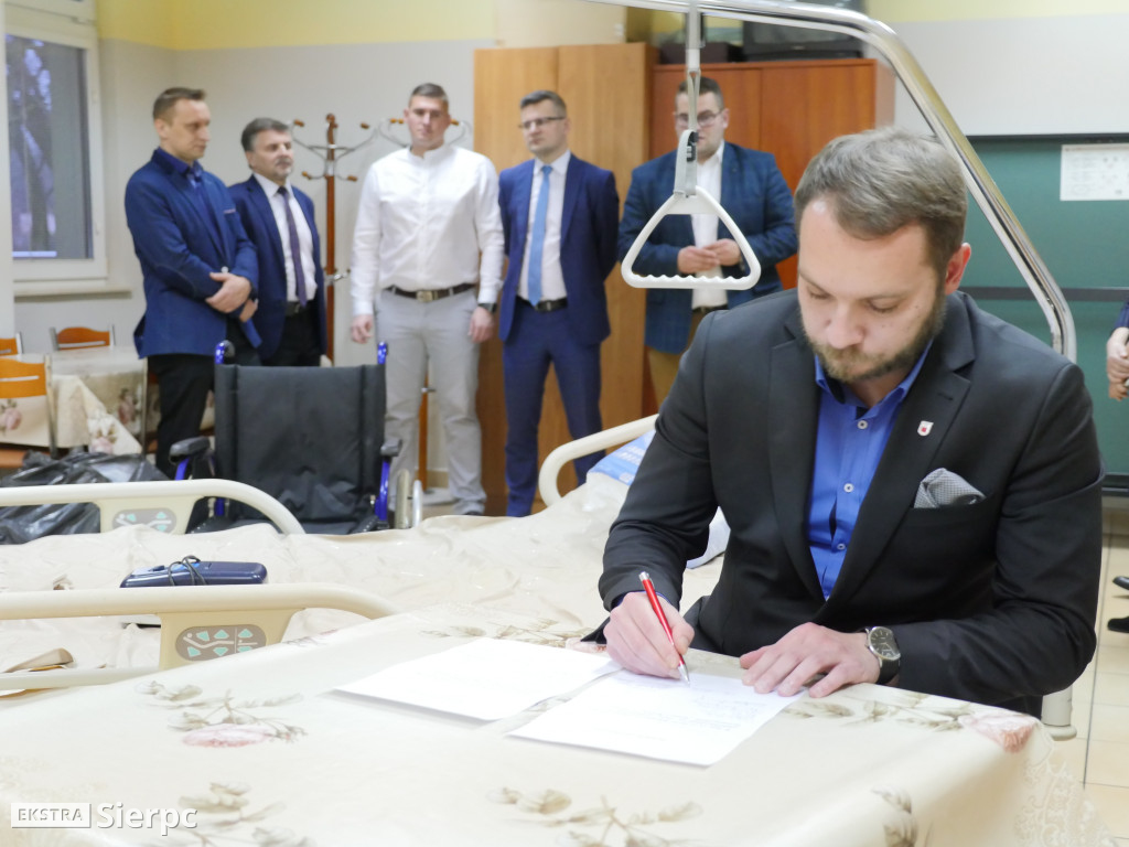 Przekazanie łóżka rehabilitacyjnego