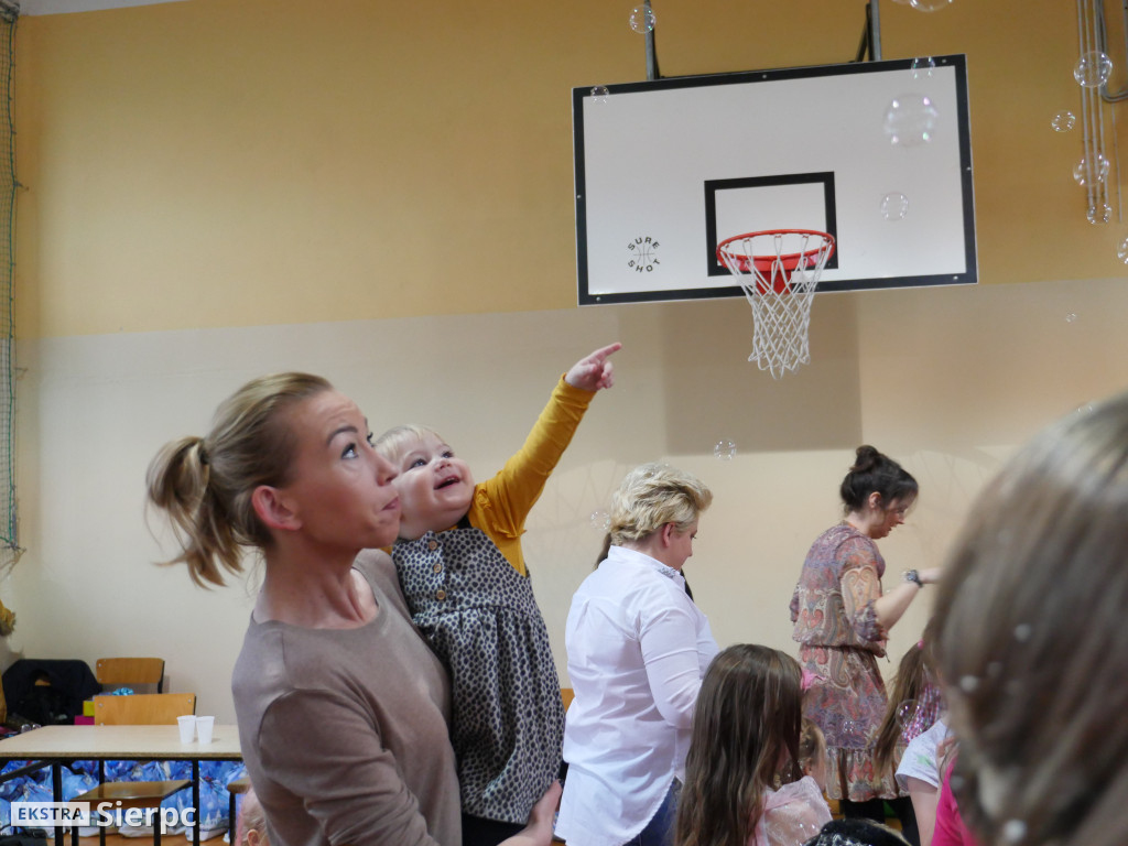 Choinka na Osiedlu nr 7