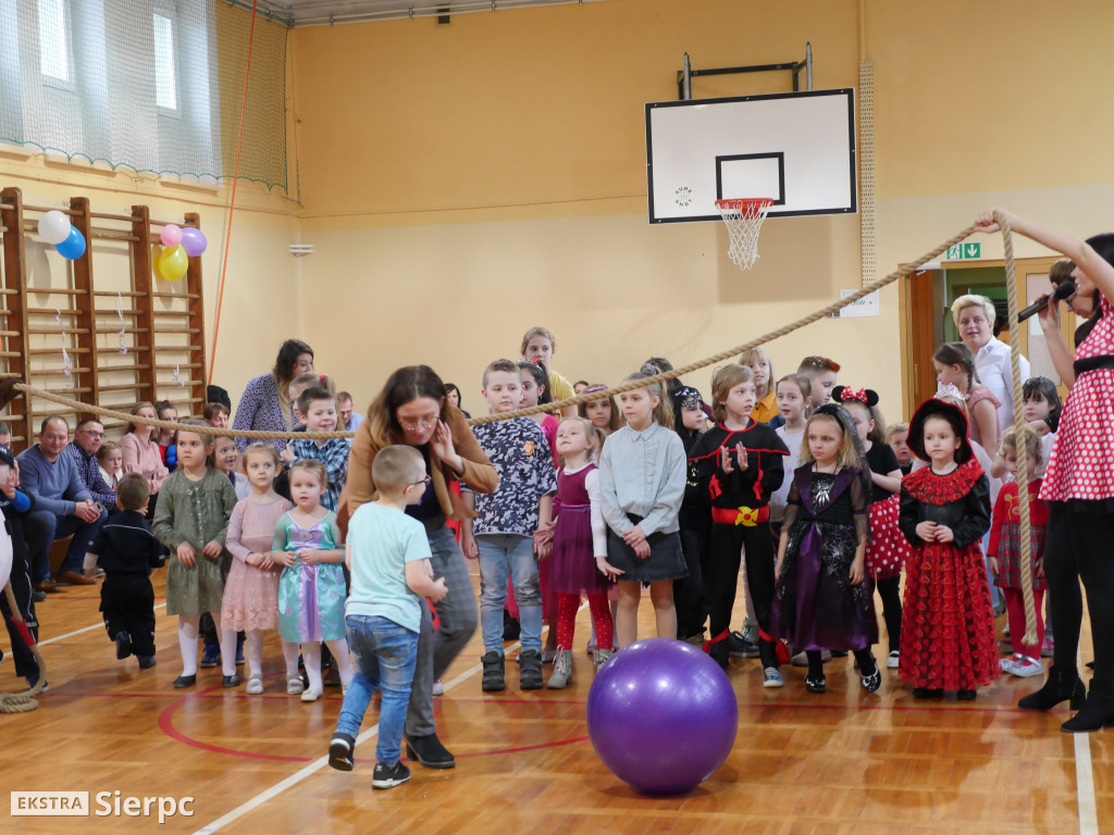 Choinka na Osiedlu nr 7