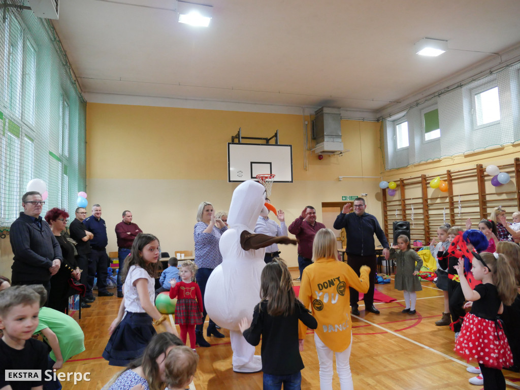 Choinka na Osiedlu nr 7